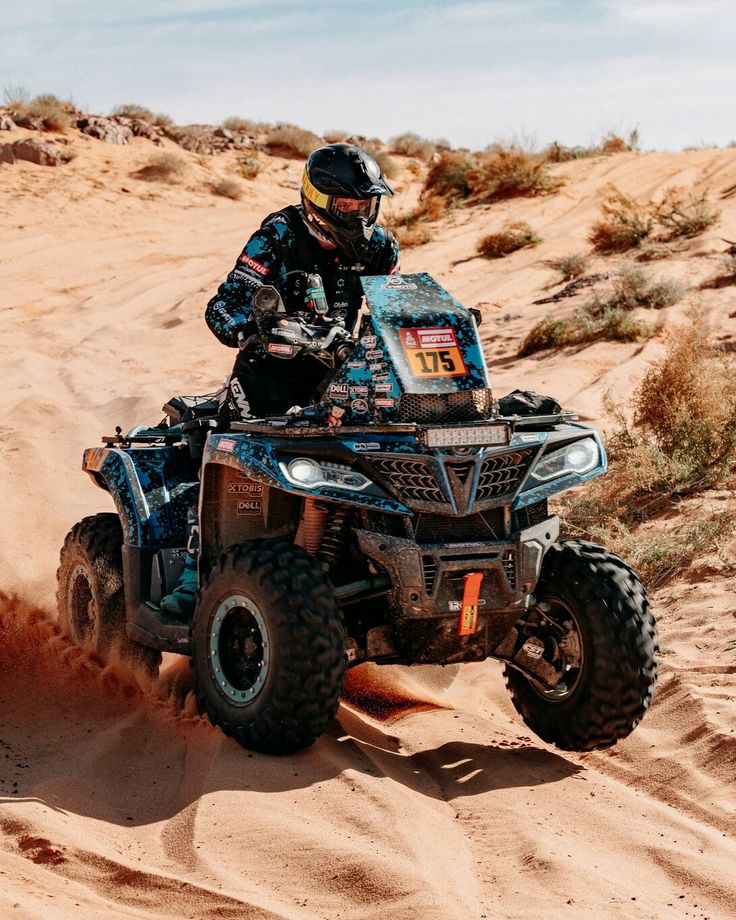 Thrilling quad bike adventure in Dubai’s desert